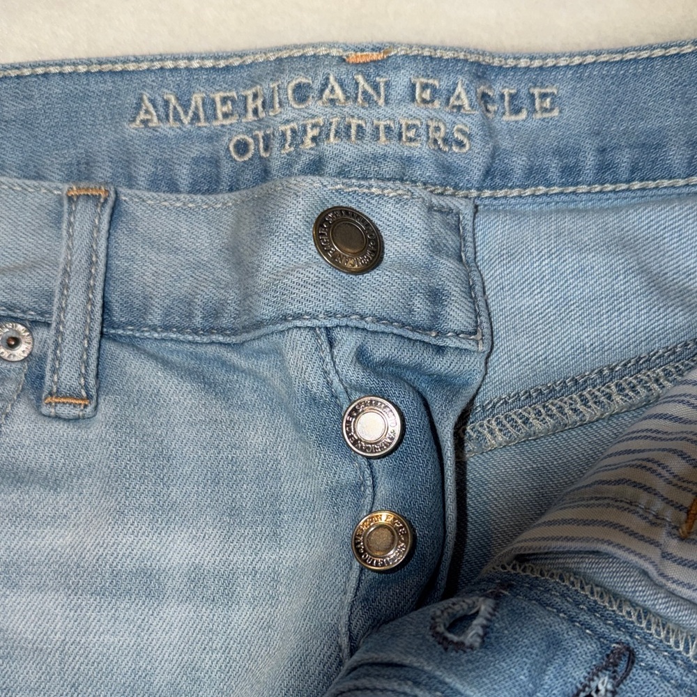 American Eagle Outfitters Light Blue Ripped Jean Shorts - Picture 3 of 7